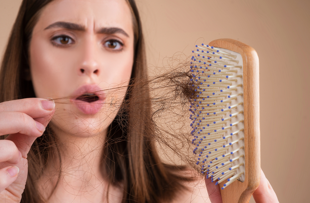 Queda de Cabelo? Pele Opaca? Unhas Quebradiças? O Combo de Colágeno e Vitaminas que Seu Corpo Pede.