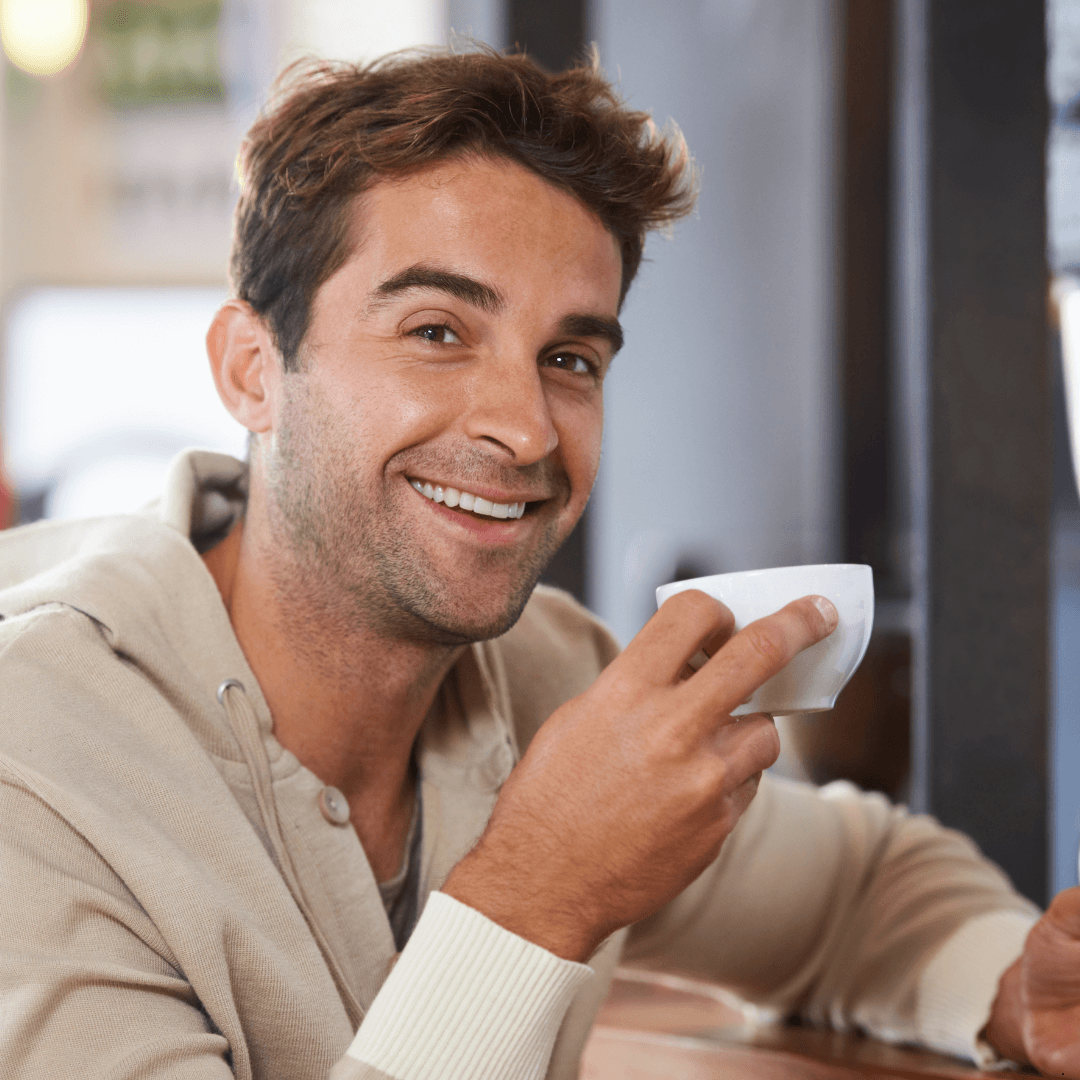 Por que tanta gente depende de café para funcionar?